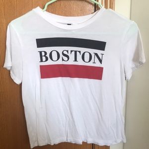 White shirt sleeve tee